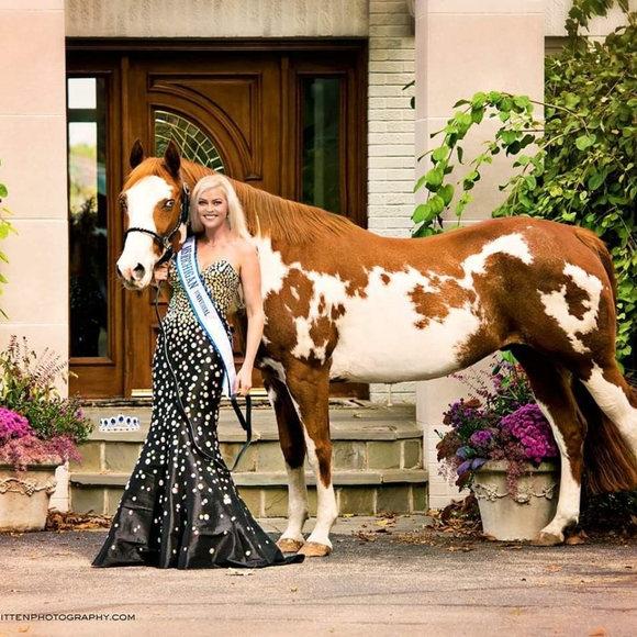 Meet your Posher, Stephanie Stina Stanard - Picture 8 of 8